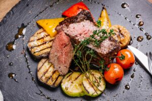 Picanha Red Sauce Com Legumes Crocantes