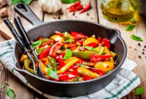 Salada Quente de Legumes com Brotos