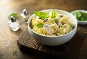 Salada de Batatas e Ovos no Vapor