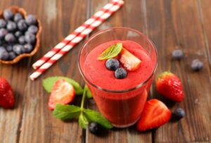 Smothie de Iogurte e Frutas Vermelhas no Liquidificador