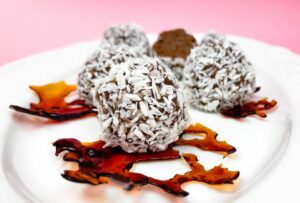 Trufas de Coco e Amendoim