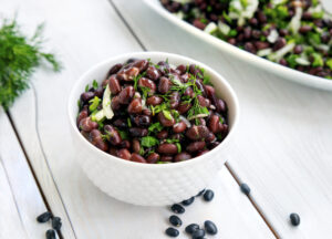 Feijão Preto com Arroz Integral e Salada