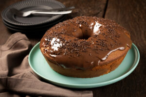 Bolo com Calda de Brigadeiro na Air Fryer