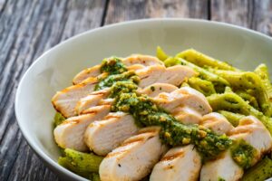 Frango ao Pesto com Tomatinhos na Air Fryer