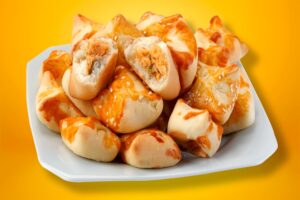 Enroladinhos de Frango com Requeijão